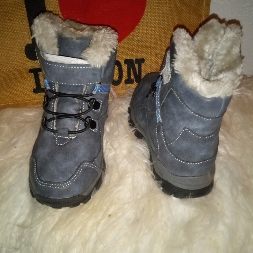Snow boot